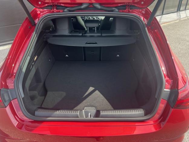 MERCEDES-BENZ CLA Shooting Brake CLA 250 e Hybrid EQ Shooting Brake AMG Line  CLA 250 e Shooting Brake AMG Line