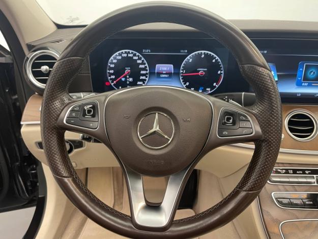 MERCEDES-BENZ Classe E BERL/213 Classe E 220 d AMG Line Berline