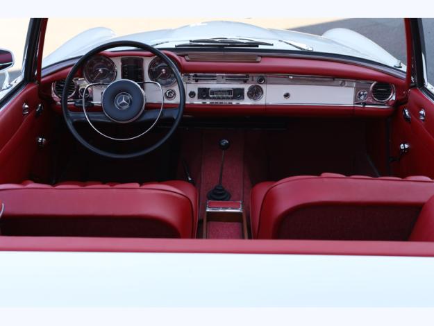 MERCEDES-BENZ 230 SL Pagode  
