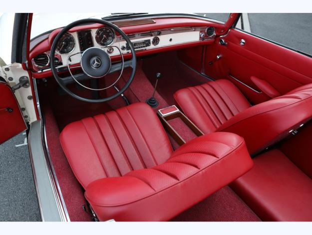 MERCEDES-BENZ 230 SL Pagode  