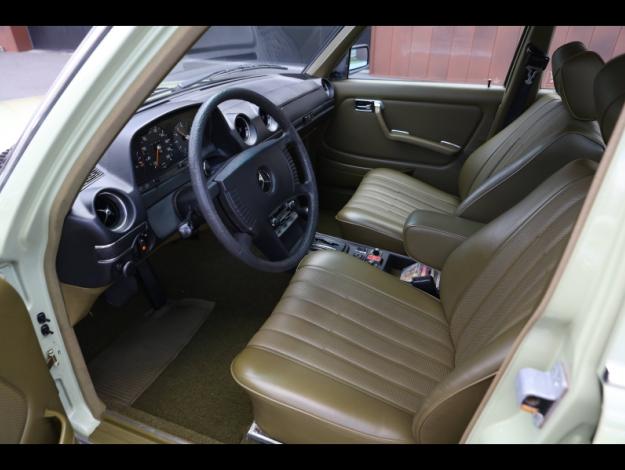 MERCEDES-BENZ 250   