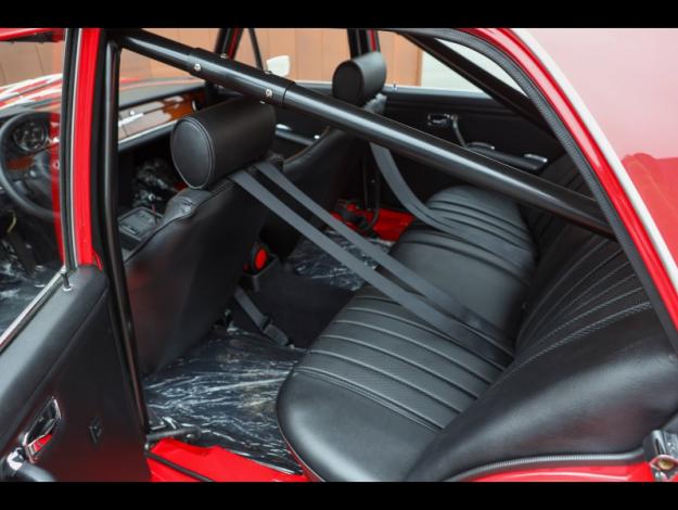 MERCEDES-BENZ 300 SEL 6.3  