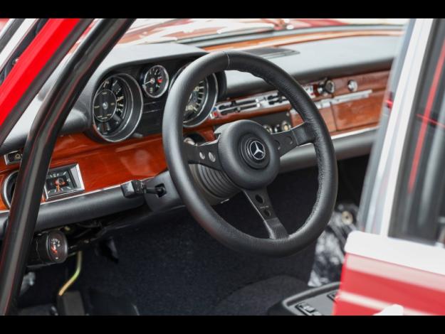 MERCEDES-BENZ 300 SEL 6.3  