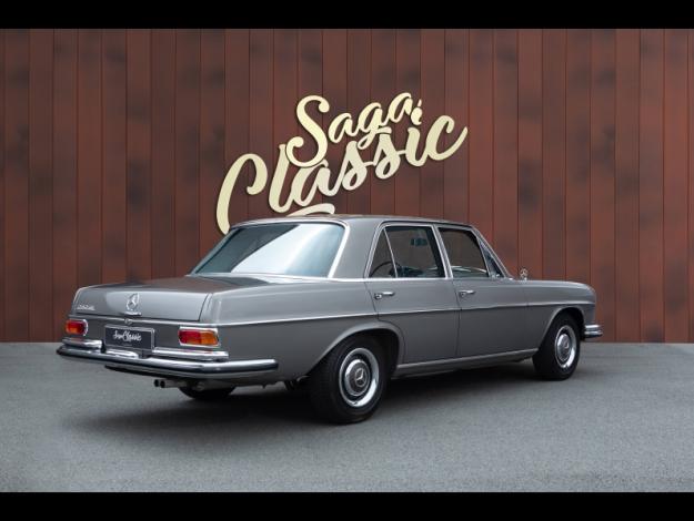 MERCEDES-BENZ 250 SE   