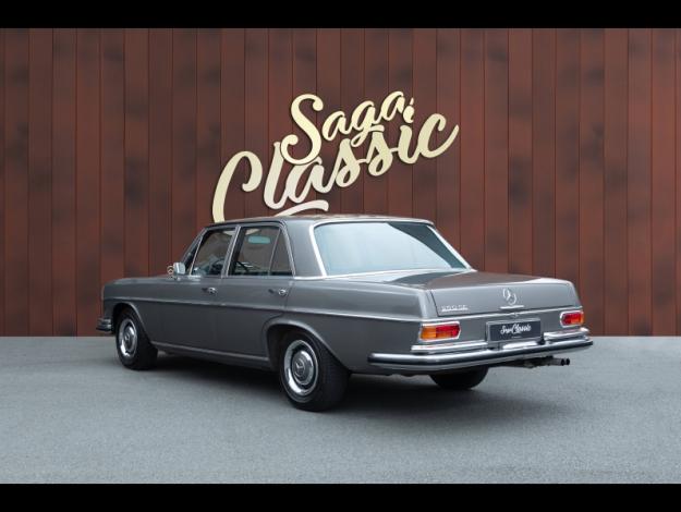 MERCEDES-BENZ 250 SE   