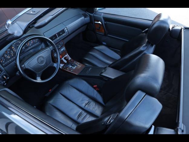 MERCEDES-BENZ 300 SL   