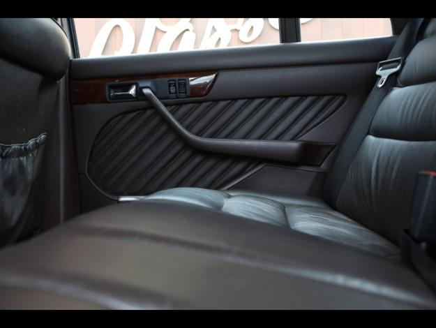 MERCEDES-BENZ 500 SEL   