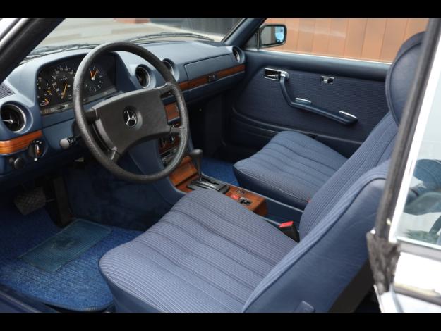 MERCEDES-BENZ 280 CE   