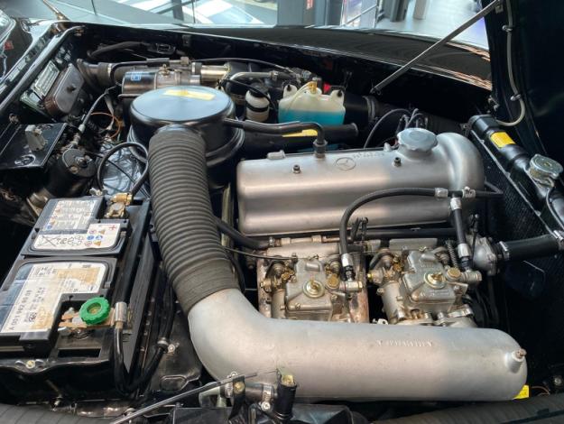 MERCEDES-BENZ 190 SL   