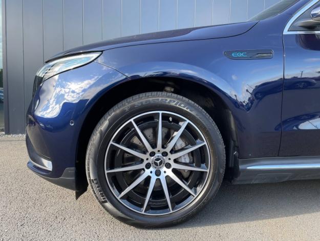 MERCEDES-BENZ Classe EQC / 293 EQC 400 4MATIC AMG line