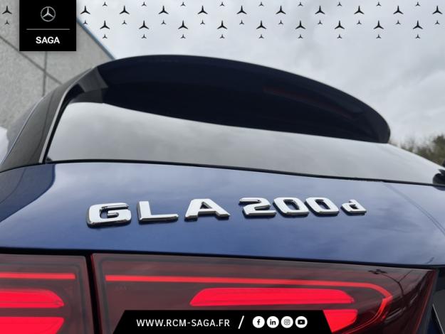 MERCEDES-BENZ GLA 200 d AMG Line