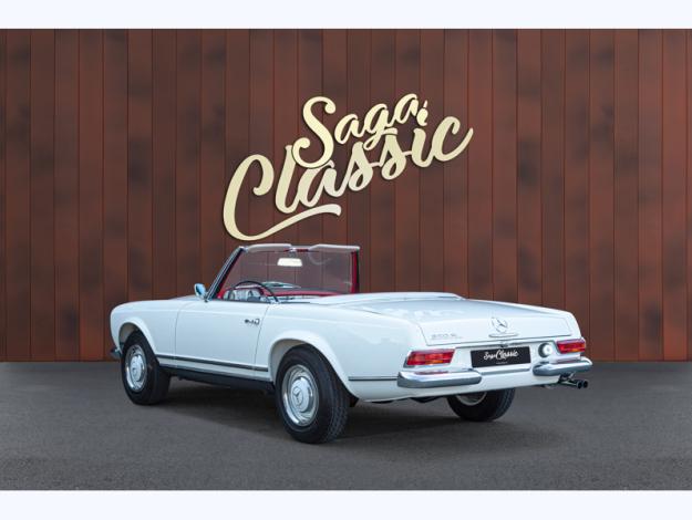MERCEDES-BENZ 230 SL Pagode  