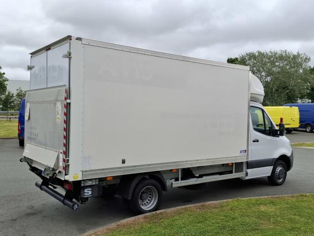 MERCEDES-BENZ Sprinter CCb 514 CDI 43 3T5 Propulsion Caisse Hayon 