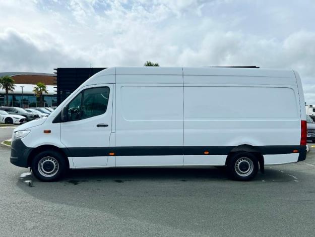 MERCEDES-BENZ Sprinter 319 CDI 43S 3T5 First Propulsion Lourd 7G-Tronic Plus 3.0L V6 