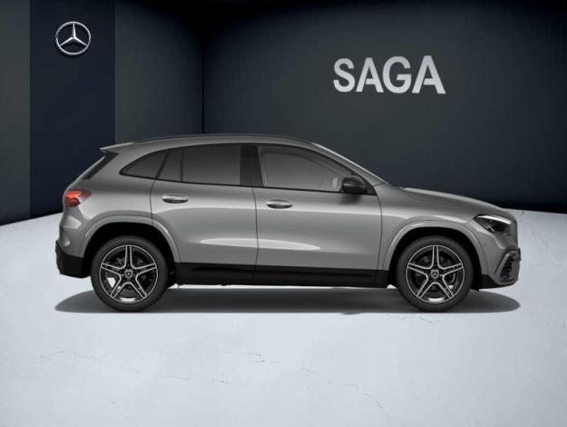 MERCEDES-BENZ GLA 200 AMG Line