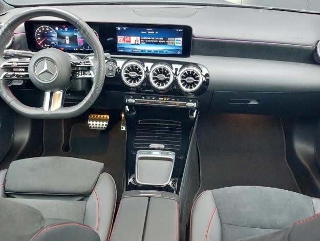 MERCEDES-BENZ Classe A/177 Classe A 180 d AMG Line