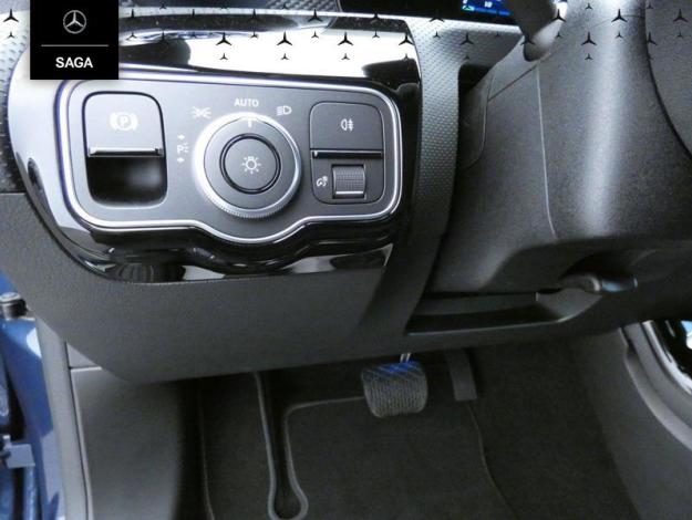 MERCEDES-BENZ CLA Shooting Brake 180 d Shooting Brake Business Line Pack Progressive CLA 180 d Shooting Brake Busin