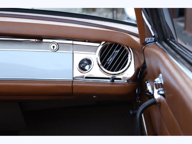 MERCEDES-BENZ 250 SL Pagode  