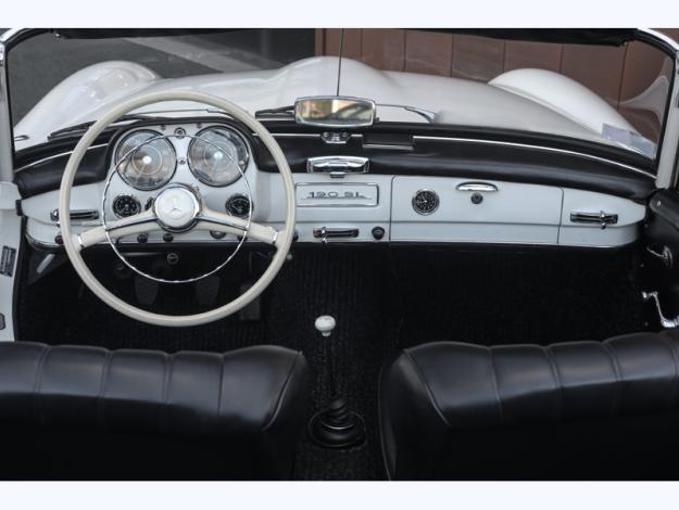 MERCEDES-BENZ 190 SL   