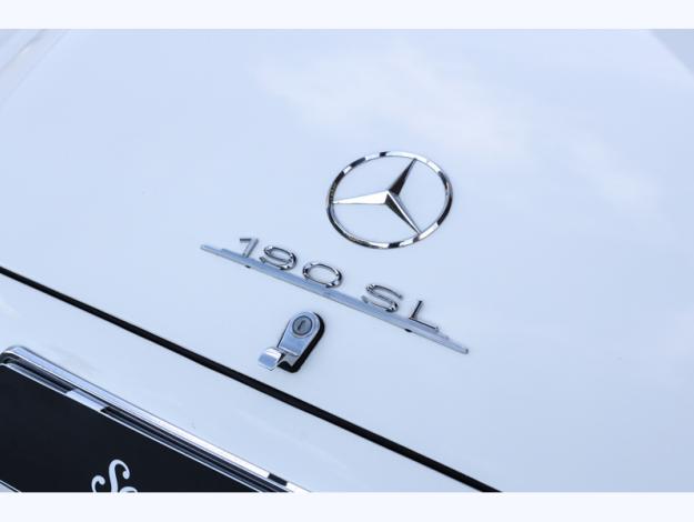 MERCEDES-BENZ 190 SL   