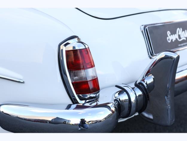 MERCEDES-BENZ 190 SL   