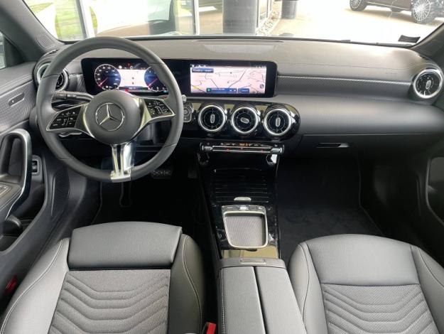 MERCEDES-BENZ Classe CLA SB/118 CLA 200 d Shooting Brake Business Line