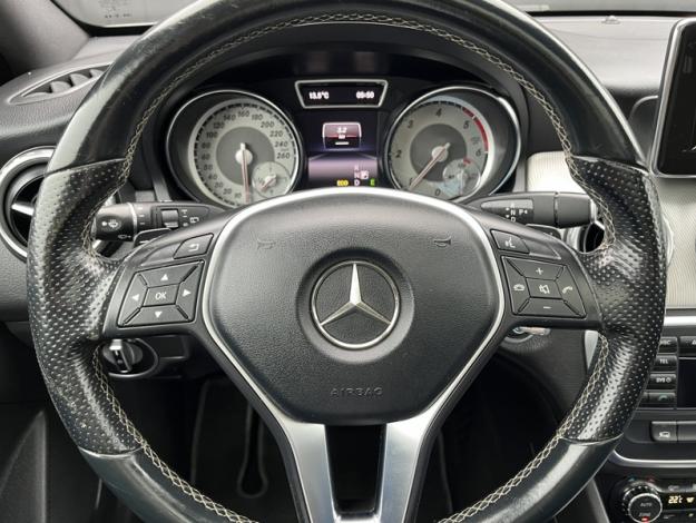 MERCEDES-BENZ Classe GLA/ X156 GLA 220 CDI SENSATION 7G DCT