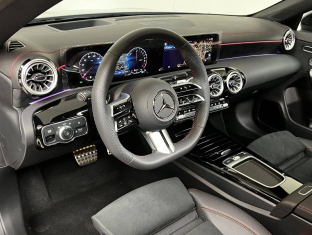 MERCEDES-BENZ Classe CLA SB/118 CLA 250 e Shooting Brake AMG Line