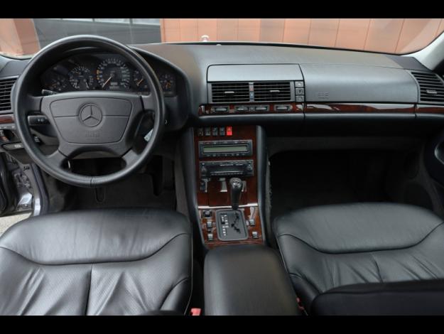 MERCEDES-BENZ 