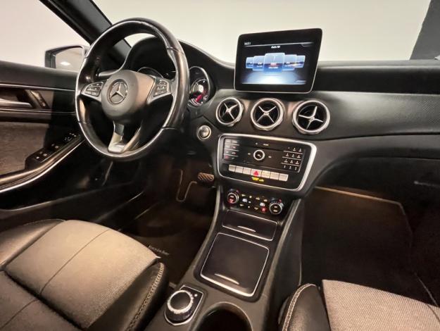 MERCEDES-BENZ GLA 200 d Business Edition