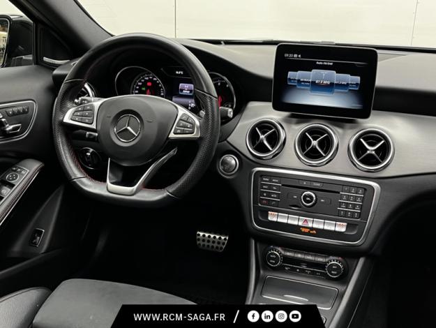 MERCEDES-BENZ GLA 200 Fascination