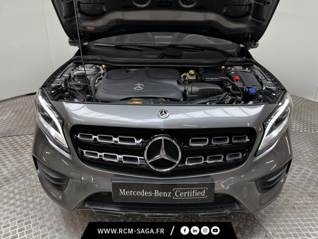 MERCEDES-BENZ GLA 200 Fascination