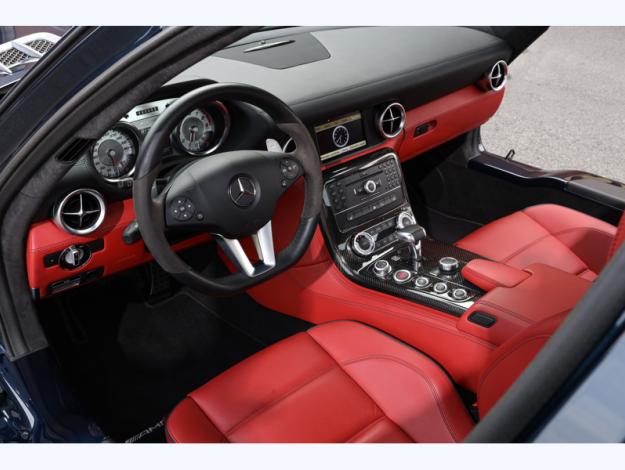 MERCEDES-BENZ SLS AMG Coupé  