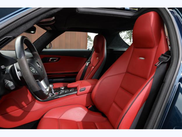 MERCEDES-BENZ SLS AMG Coupé  