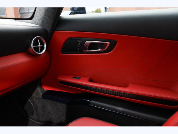 MERCEDES-BENZ SLS AMG Coupé  