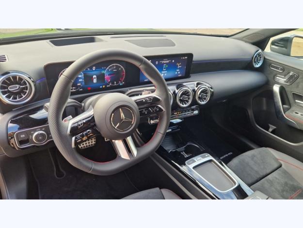 MERCEDES-BENZ Classe A 180 d AMG Line