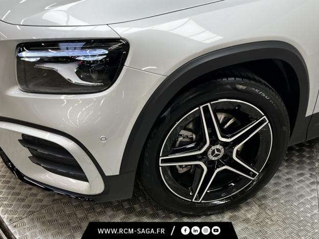 MERCEDES-BENZ GLB 200 AMG Line