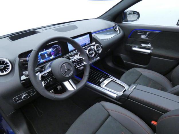 MERCEDES-BENZ GLA 200 d AMG Line