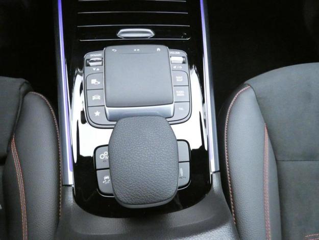 MERCEDES-BENZ GLA Mercedes-AMG  35 4MATIC AMG Line 