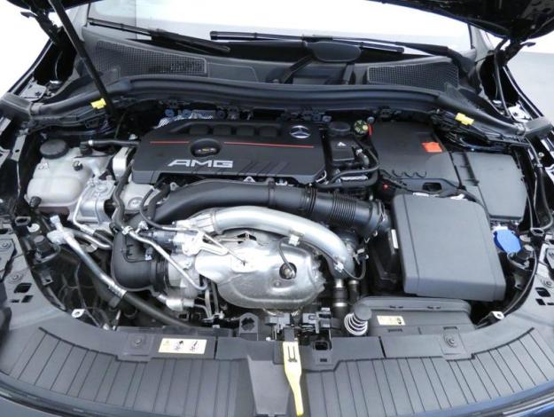 MERCEDES-BENZ GLA Mercedes-AMG  35 4MATIC AMG Line 