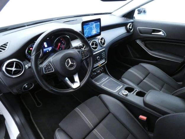 MERCEDES-BENZ Classe GLA/ X156 GLA 180 d Sensation