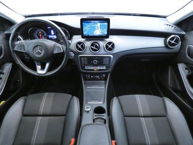 MERCEDES-BENZ Classe GLA/ X156 GLA 180 d Sensation