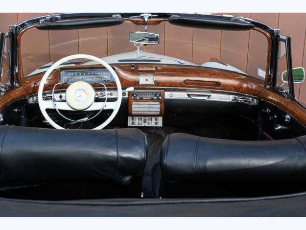 MERCEDES-BENZ 