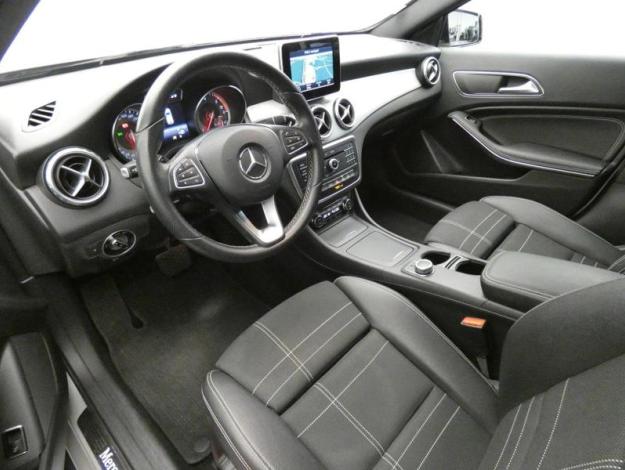 MERCEDES-BENZ GLA 200 d Sensation