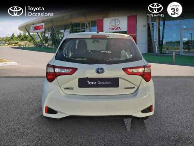 TOYOTA Yaris 100h Dynamic 5p