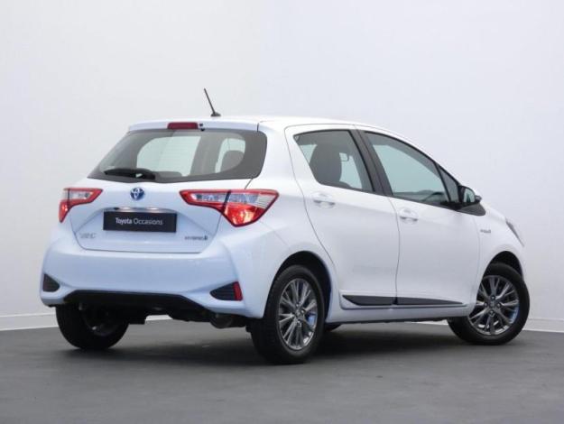 TOYOTA Yaris 100h Dynamic 5p RC18