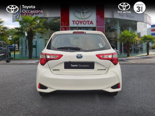 TOYOTA Yaris 100h Dynamic 5p RC19