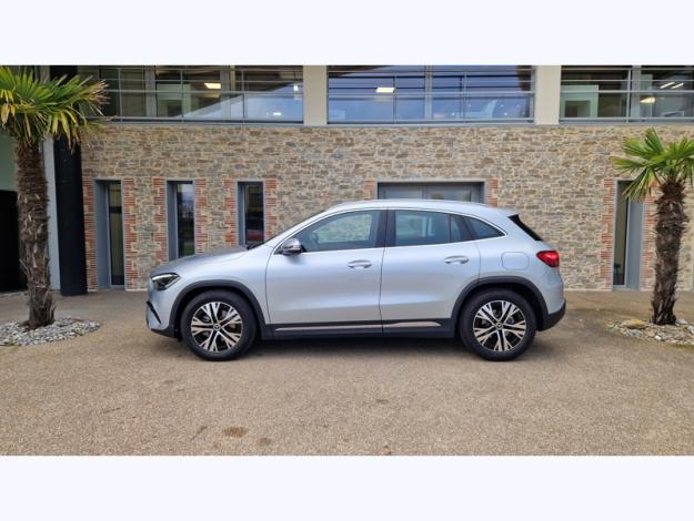 MERCEDES-BENZ GLA 200 Business Line