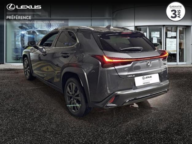 LEXUS UX 300h 2WD F SPORT Design