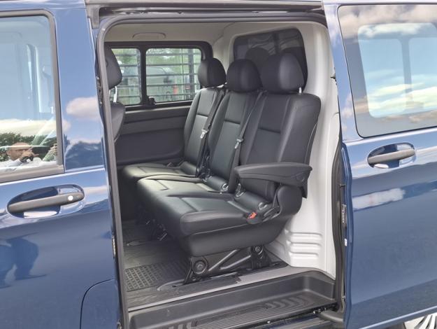 MERCEDES-BENZ Vito 119 CDI 4x4 Mixto Long Pro 